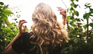 Photo of Come fare un siero per proteggere e nutrire i capelli